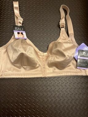 Bali Classic Support Non-Wired Bra — Nude. 38C NEW